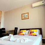 Apartment Sorrento - Menada